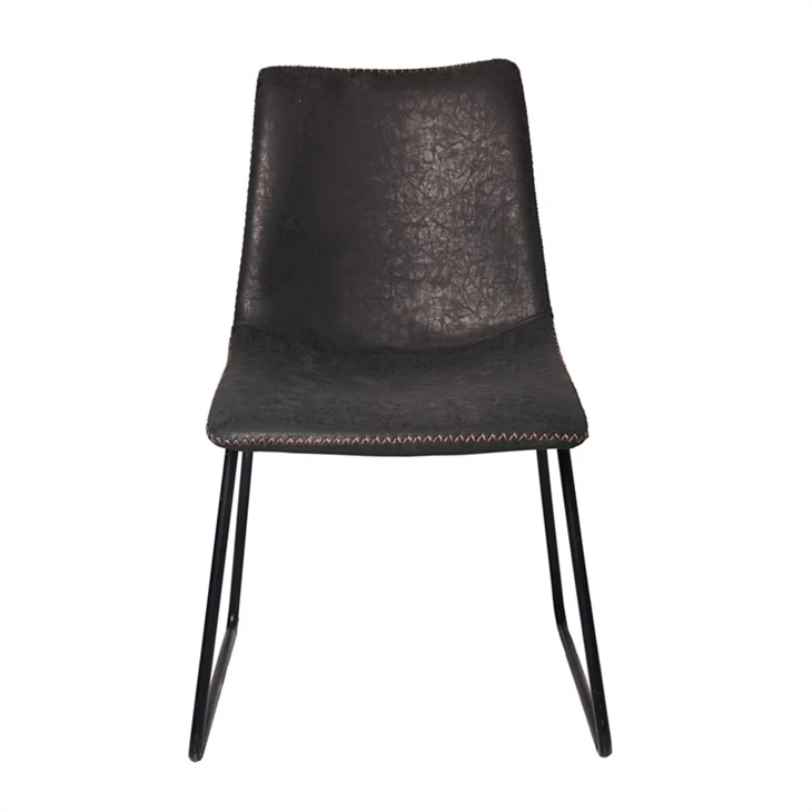 Sedia da pranzo moderna in ecopelle con gambe in metallo nero